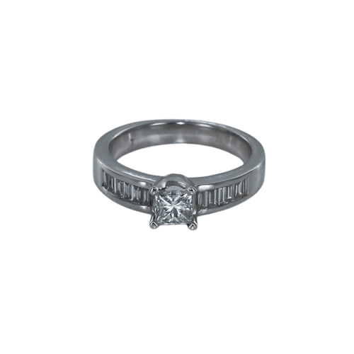 Bague 54 Bague solitaire en or blanc 18 carats avec diamants 58 Facettes