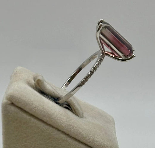 Bague 53 Bague fine en or gris 18 carats avec tourmaline rectangulaire et diamants 58 Facettes