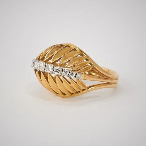 Bague 58 Bague coquillage en or jaune 18k, platine et diamants 58 Facettes LOT 3804