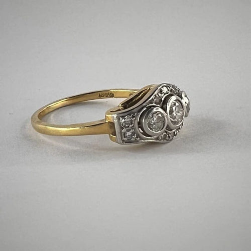 Bague 51.5 Bague ancienne en or jaune 18k et or gris avec diamants 58 Facettes LOT 3570