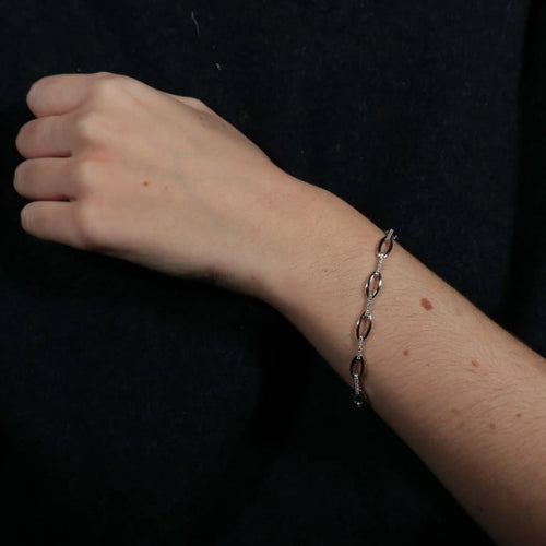 d4bdf846-84c7-410f-d533-afbd19075900