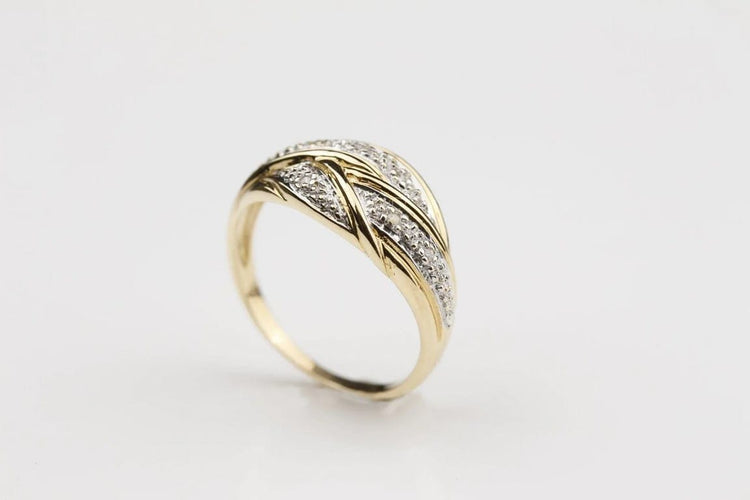 Bague 53 Bague en or bicolore 18 carats sertie de diamants 58 Facettes