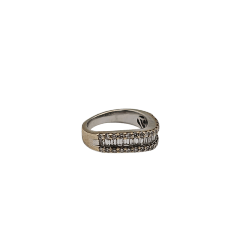 Bague 50 Bague demi-alliance en or blanc 18 carats et diamants 58 Facettes