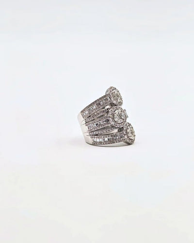Bague Bague cocktail en or blanc 18 carats et diamants 4,50 ct 58 Facettes 21019142