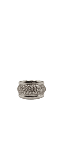Bague Bague pavée de diamants taille brillant en or blanc 18 carats 58 Facettes 21010088