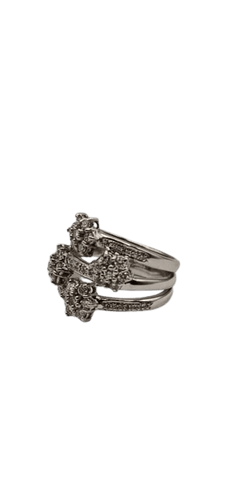 Bague Bague motif floral en or blanc 18 carats et diamants 58 Facettes 21017308