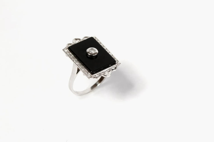 Bague 53 Bague Art déco en or blanc 18 carats, onyx et diamants 58 Facettes