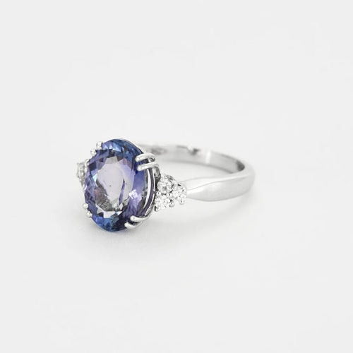 Bague 56 Bague en or blanc 18K avec tanzanite et diamants 58 Facettes