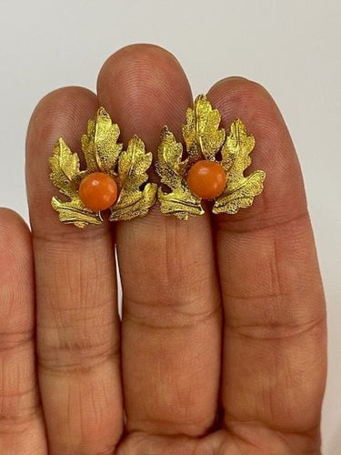Boucles d'oreilles Boucles d’oreilles feuilles en or jaune 18 carats et corail 58 Facettes