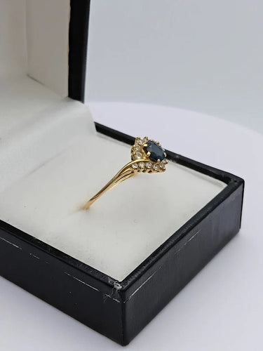 Bague 57 Bague tourbillon en or 18k, saphir et diamants 58 Facettes