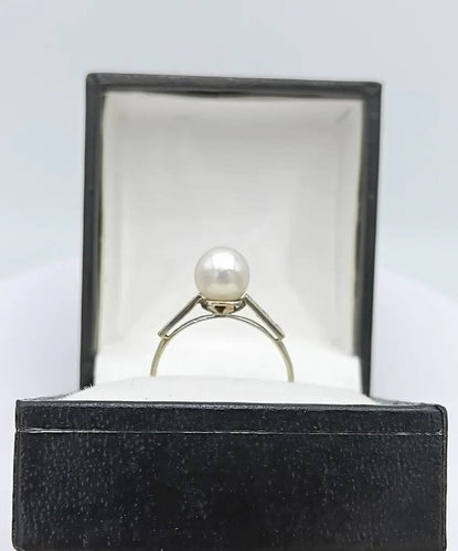 Bague 55 Bague vintage en or gris 18k, perle de culture et diamants 58 Facettes