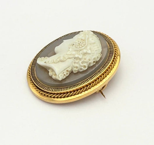 Broche Broche camée ovale en agate sur or jaune 18K 58 Facettes
