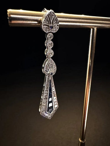 Boucles d'oreilles Boucles d'oreilles pendantes - Art déco en or blanc 18 carats, saphirs et diamants 58 Facettes