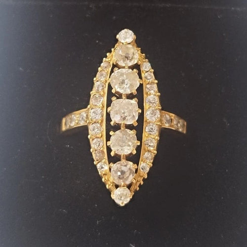 Bague 52 Bague navette en or jaune et diamants taille ancienne 58 Facettes
