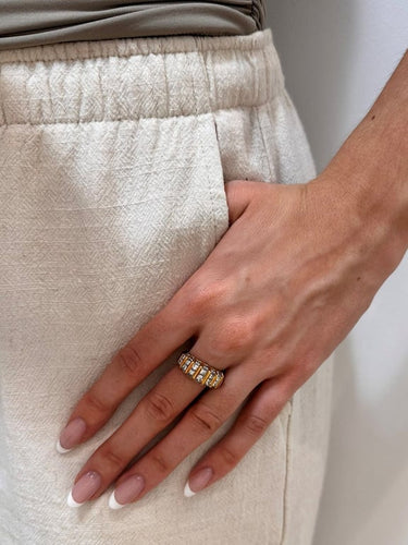 f063c972-7357-489a-57ab-4b19d5bb7700