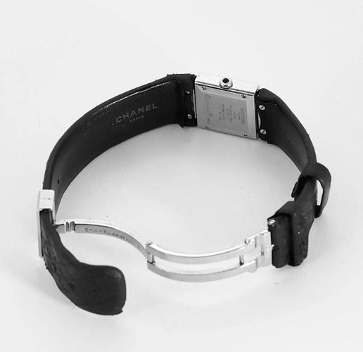 Montre Chanel - Montre vintage matelassée en acier et cuir noir 58 Facettes