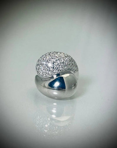 Bague 52 Bague pavée de diamants en or blanc 18 carats 58 Facettes