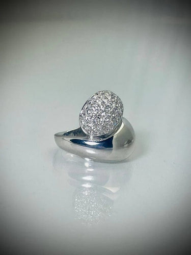 Bague 52 Bague pavée de diamants en or blanc 18 carats 58 Facettes