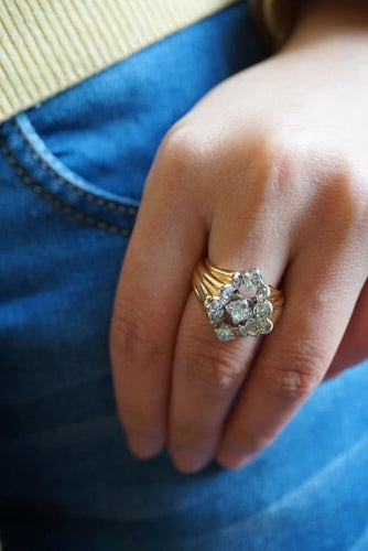 Bague 51.5 Bague fleur à godrons en or jaune 18K et platine, diamants 58 Facettes SQ1786707