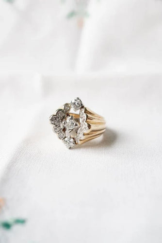 Bague 51.5 Bague fleur à godrons en or jaune 18K et platine, diamants 58 Facettes SQ1786707