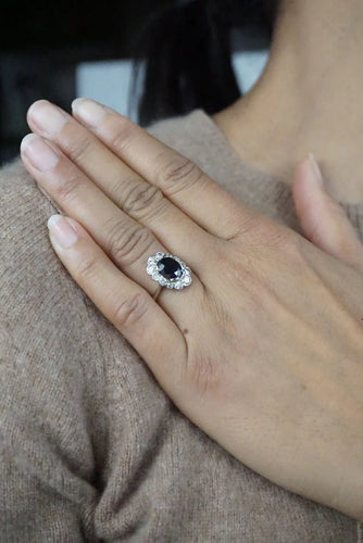 Bague 48 Bague pompadour Art déco en or blanc 18 carats saphir et diamants 58 Facettes SQ0030869