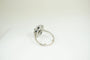 Bague 48 Bague pompadour Art déco en or blanc 18 carats saphir et diamants 58 Facettes SQ0030869