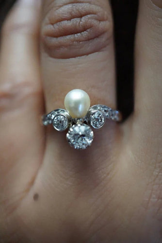 Bague 52 Bague duchesse en or rose 18 carats, diamants et perle 58 Facettes SQ7932658