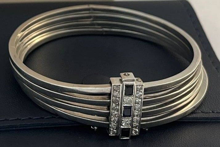 a180e70f-b7a3-46b1-ef08-63932f050200