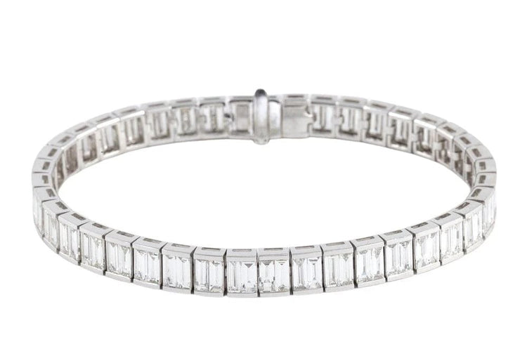 317d2961-33fd-4208-7942-4edeee0ea600