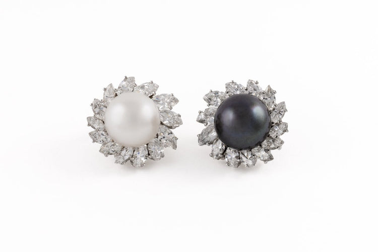 Boucles d'oreilles Boucles d'oreilles clips en platine et or gris, perles et diamants 58 Facettes 248467