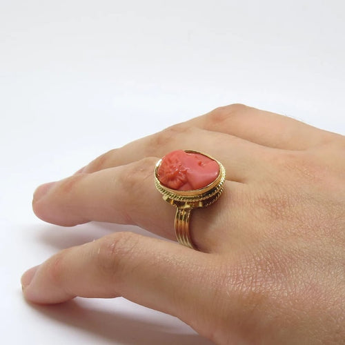 a12f7165-b457-4284-260d-e50a6ea0f400