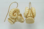 Boucles d'oreilles Boucles d’oreilles anciennes en ivoire sculpté et or 14 carats 58 Facettes 7276