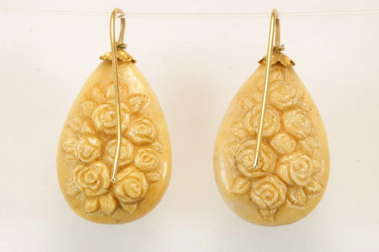 Boucles d'oreilles Boucles d'oreilles antiques en or 14 carats et camées de lave 58 Facettes 7438