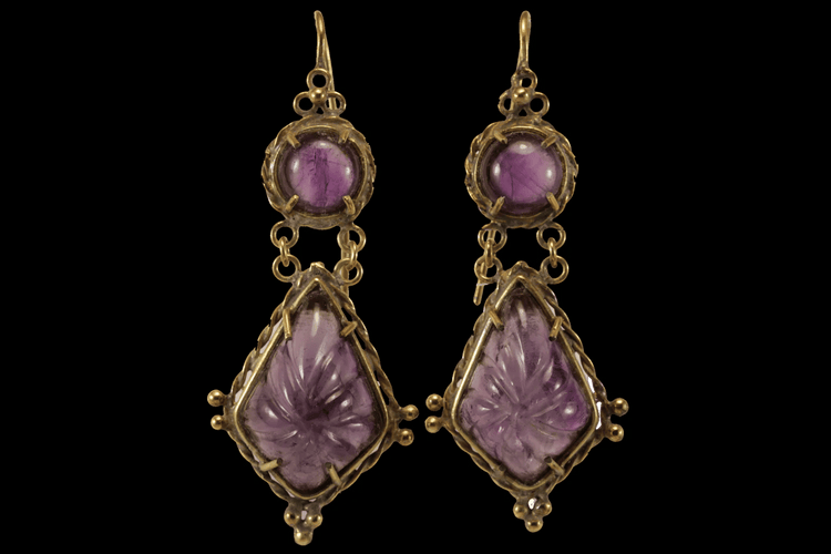 Boucles d'oreilles Boucles d'oreilles anciennes en or 14 carats et améthystes 58 Facettes 7618