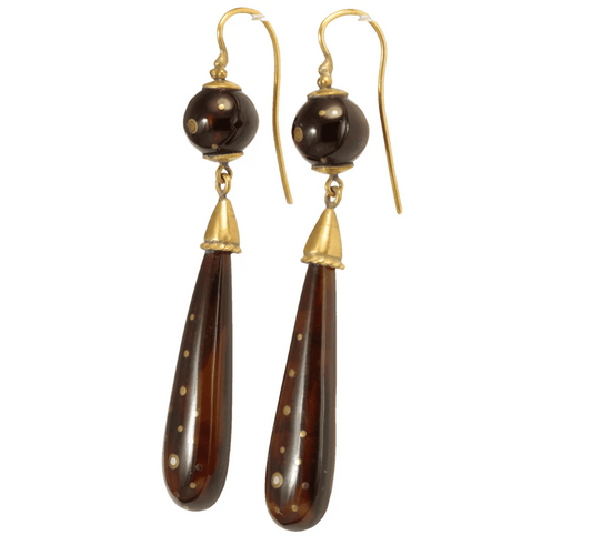 Boucles d'oreilles Boucles d’oreilles anciennes en or, piqué sur écaille de tortue 58 Facettes 7410