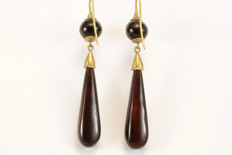 Boucles d'oreilles Boucles d’oreilles anciennes en or, piqué sur écaille de tortue 58 Facettes 7410
