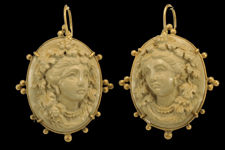 Boucles d'oreilles Boucles d’oreilles - Camées de lave en or 14 carats 58 Facettes 7680