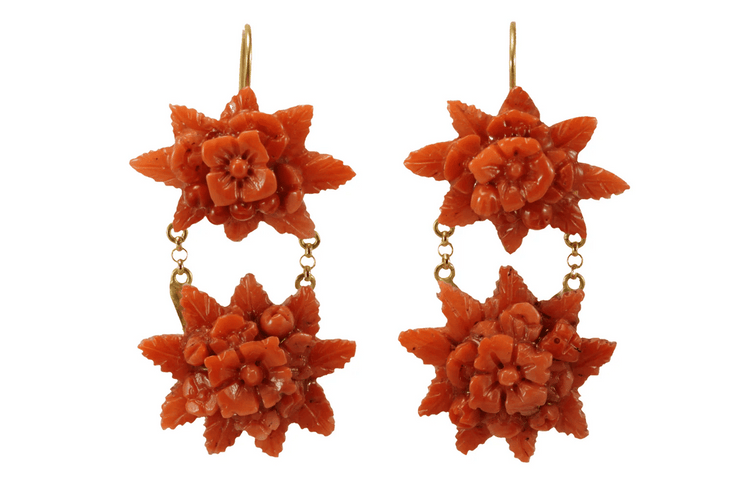 Boucles d'oreilles Boucles d’oreilles antiques en or jaune et corail 58 Facettes 7692