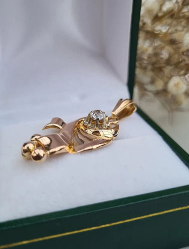 Pendentif Pendentif violon en or jaune 18 carats et spinelle synthétique 58 Facettes 385