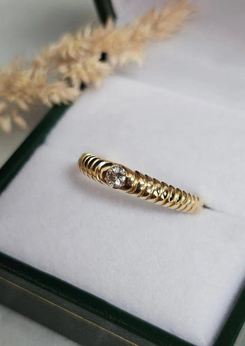 Bague 55.5 Bague en or jaune 18 carats sertie d’un diamant taille brillant 58 Facettes 669