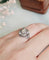 Bague 54 Bague vintage en or blanc 18 carats sertie d’un diamant jaune 58 Facettes 555