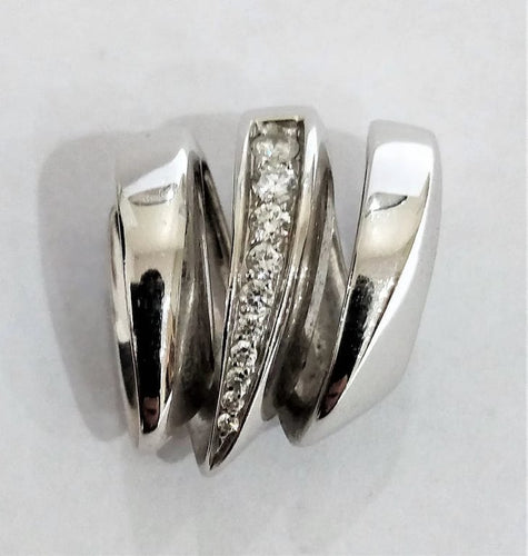 e2f761fd-4779-4c40-8321-659abf8a7000