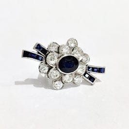 Boucles d'oreilles Broche clip de revers en platine 850 avec saphirs et diamants 58 Facettes 1-695/1
