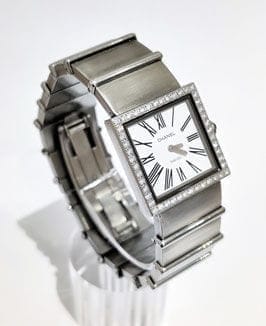 Montre Chanel Mademoiselle - Montre femme en acier avec lunette diamants 58 Facettes 1-899/1