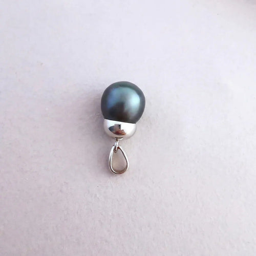 Collier Collier pendentif perle de Tahiti grise en or blanc 18 K 58 Facettes AA 1536
