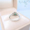 Bague 53.5 MATY - Bague de fiançailles en or blanc 18K, émeraude et diamants 58 Facettes AA 1741