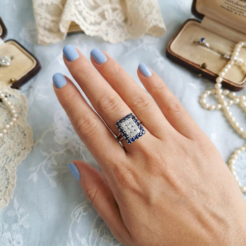 Bague 57.5 Bague vintage 1970-1980 saphirs et diamants en or gris 18 carats 58 Facettes 1757