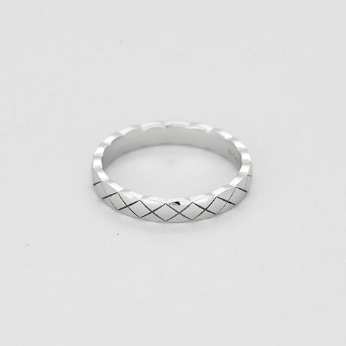 Bague 56 CHANEL - Bague Coco Crush mini modèle en Or blanc 18k 58 Facettes 58FC17-1
