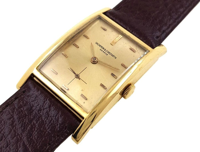 Montre Vacheron Constantin - Montre vintage 6957 Cintrée rectangulaire en or 18 carats 58 Facettes