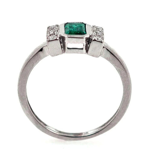 Bague 53 Bague en or blanc 18 carats avec émeraude et diamants 58 Facettes AO-0006
